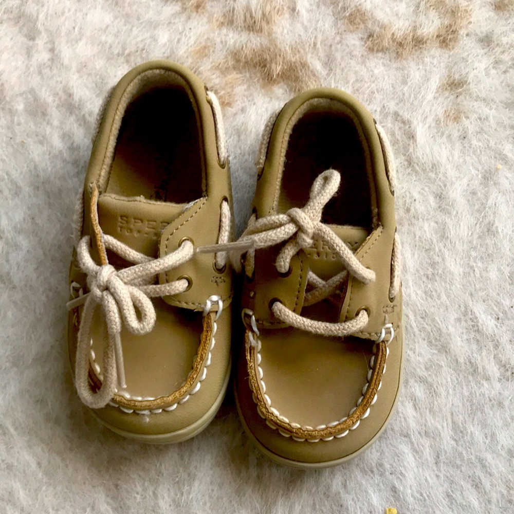 Sperry Intrepid EUC Sz4 Baby Shoes